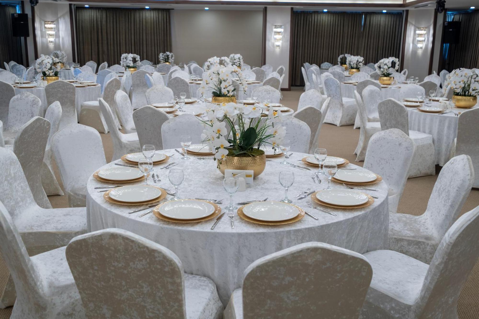 Park Dedeman Mersin Marina Çiftlik エクステリア 写真
